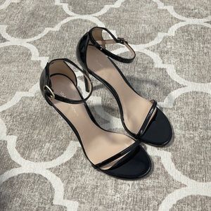 Stuart Weitzman Nudistsong. Brand new never worn. Size 6.5.